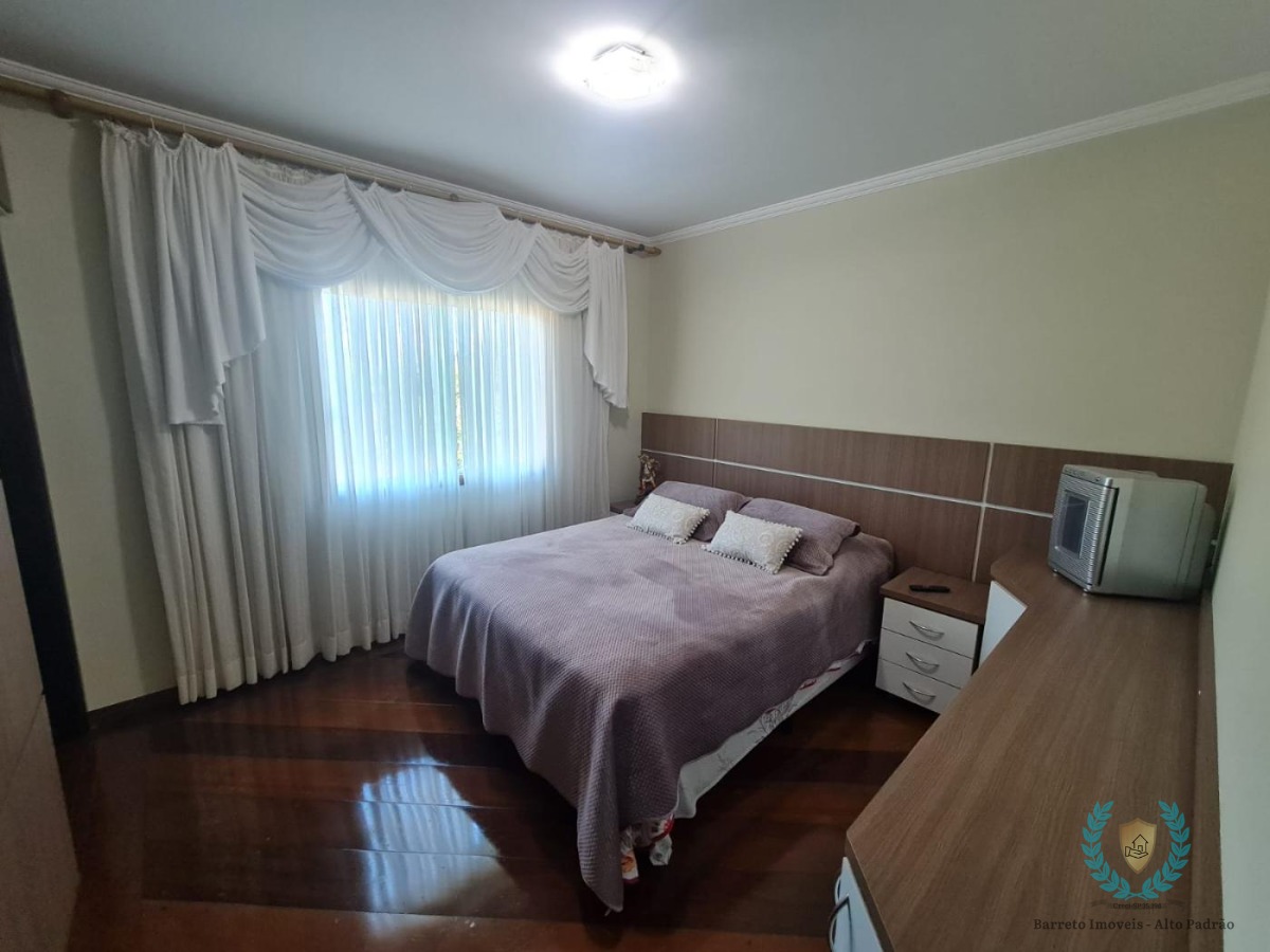 Casa de Condomínio à venda com 3 quartos, 450m² - Foto 23